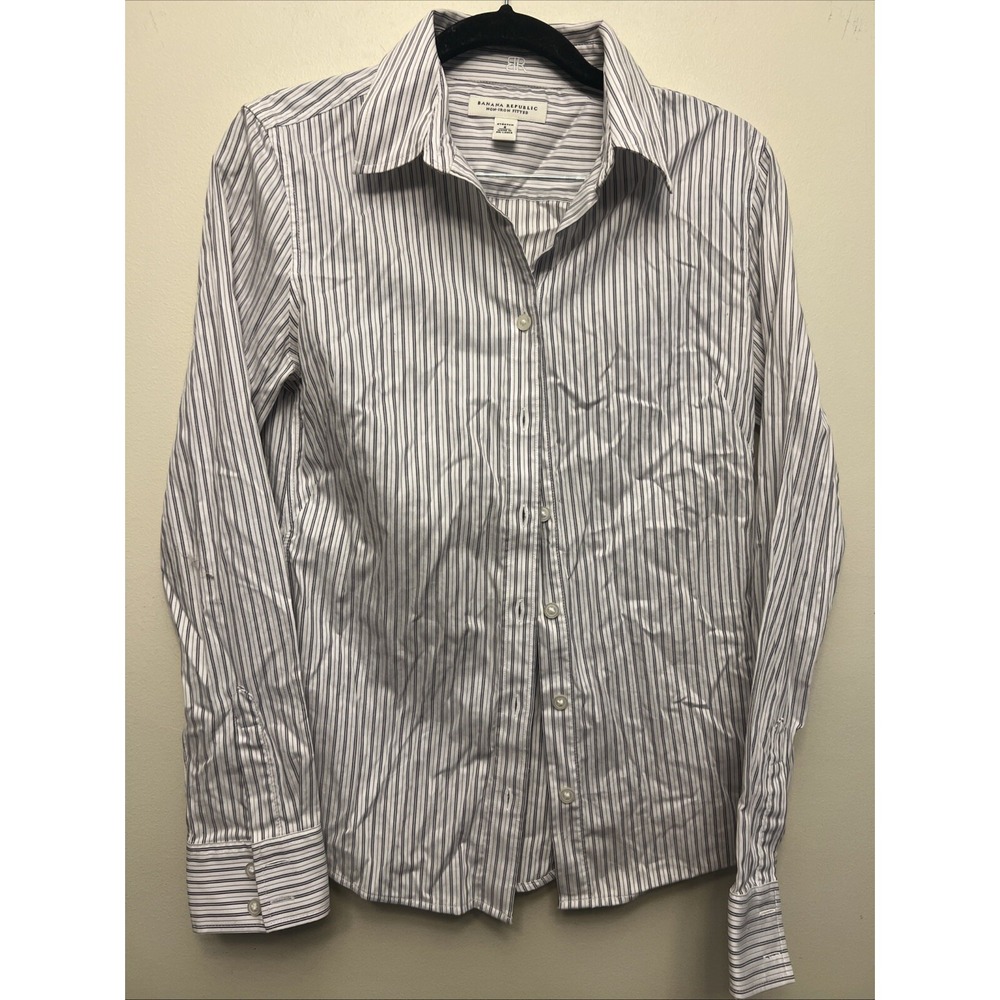 Banana republic women's stretch button up shirt size 4 gray/white